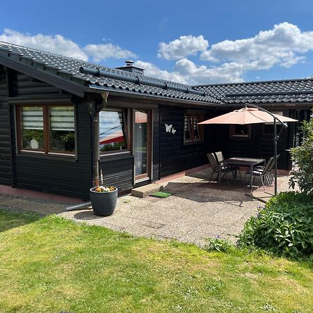 Blockhaus Ferienzauber Villa Bromskirchen Ngoại thất bức ảnh